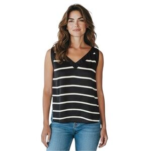 Who What Wear Size L Black Striped Sleeveless Top